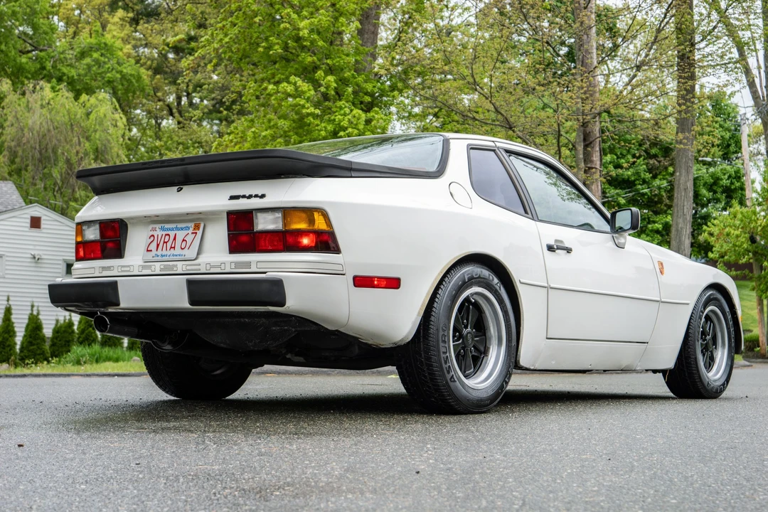 1985 Porsche 944 - Image 7 of 31