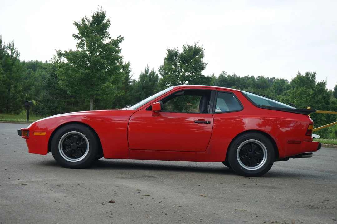 1985 Porsche 944 - Image 8 of 31