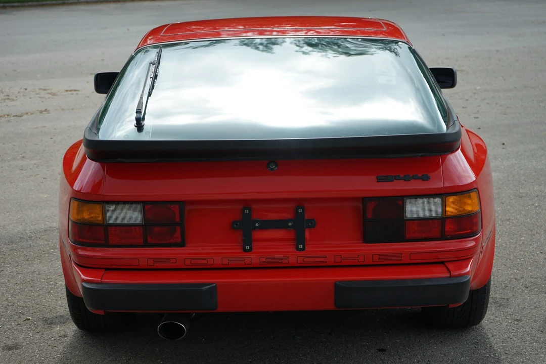 1985 Porsche 944 - Image 14 of 31