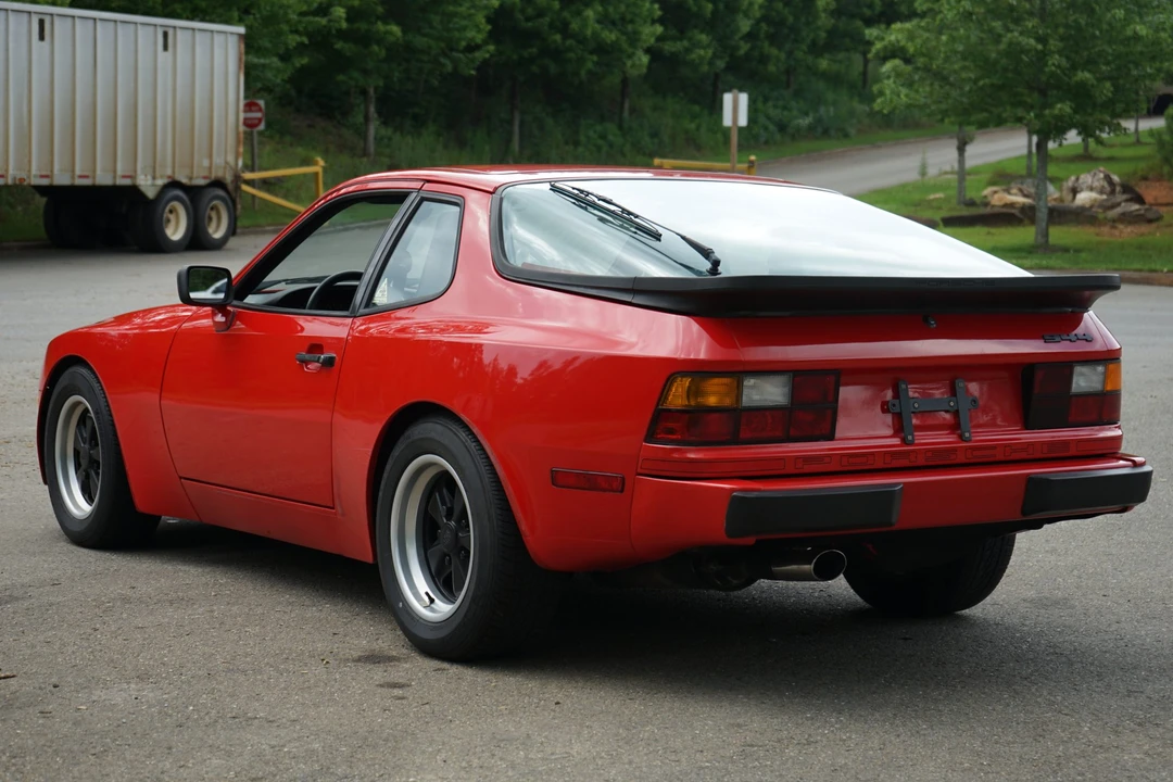 1985 Porsche 944 - Image 11 of 31