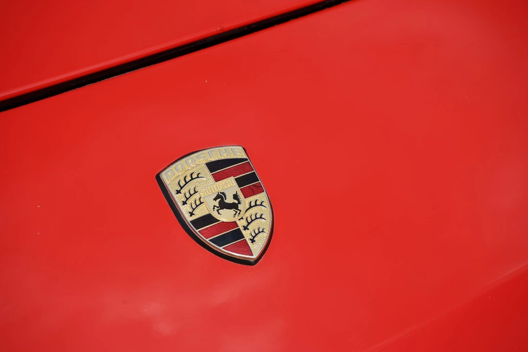 1985 Porsche 944 - Image 23 of 31