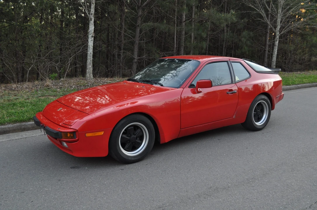 1985 Porsche 944 - Image 8 of 31