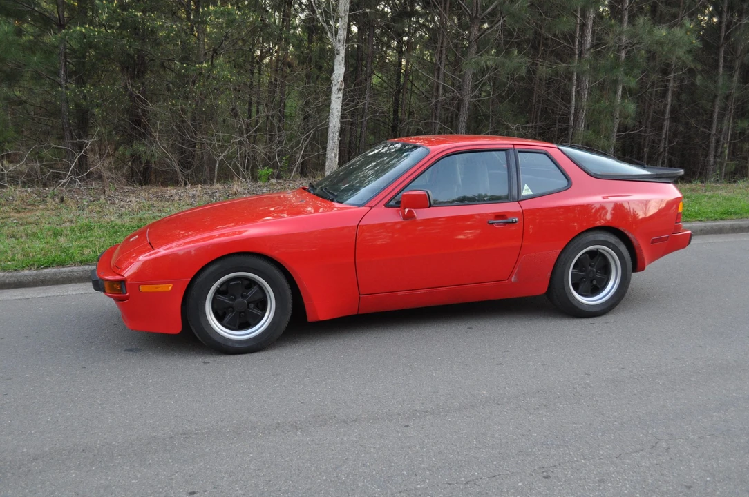 1985 Porsche 944 - Image 10 of 31