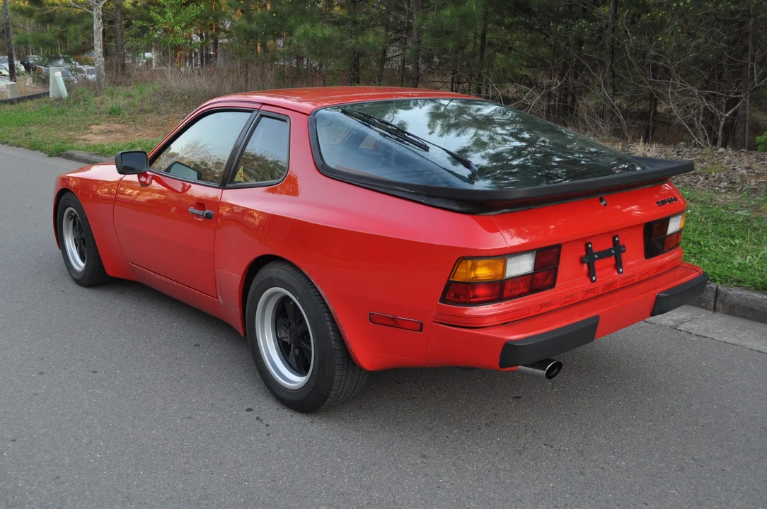 1985 Porsche 944 - Image 16 of 31