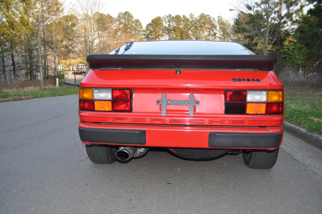 1985 Porsche 944 - Image 17 of 31