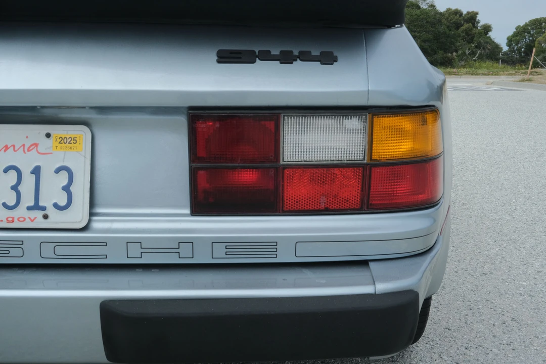 1985 Porsche 944 - Image 20 of 31
