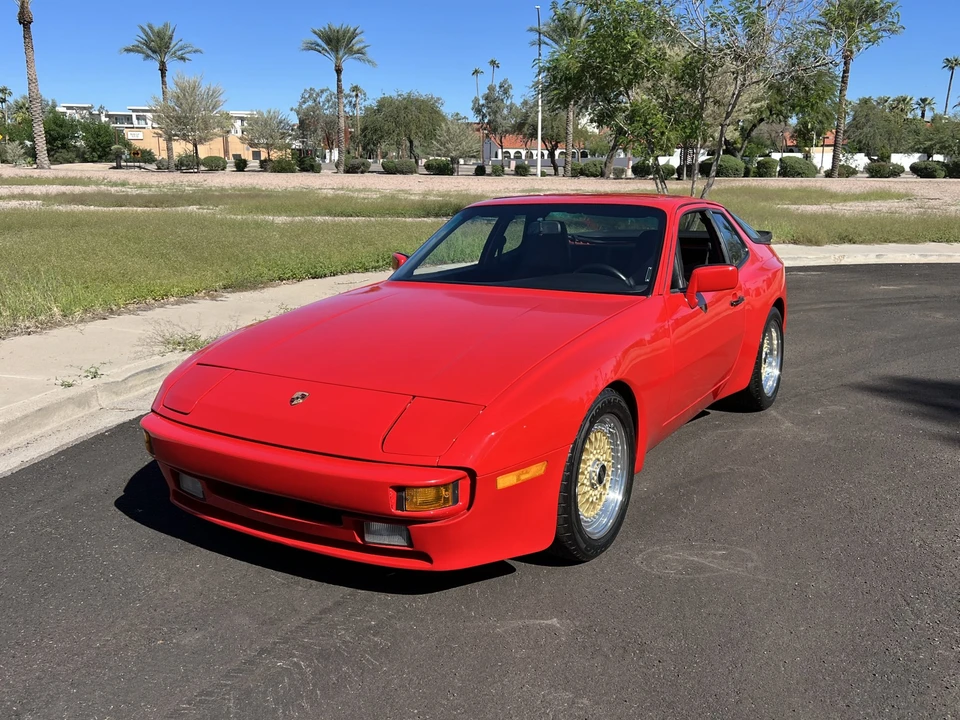 1985 Porsche 944 - Image 9 of 31
