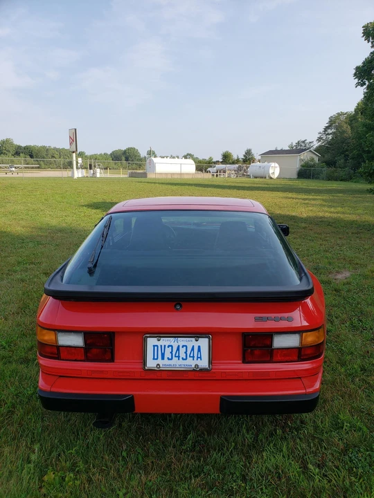 1985 Porsche 944 - Image 11 of 31