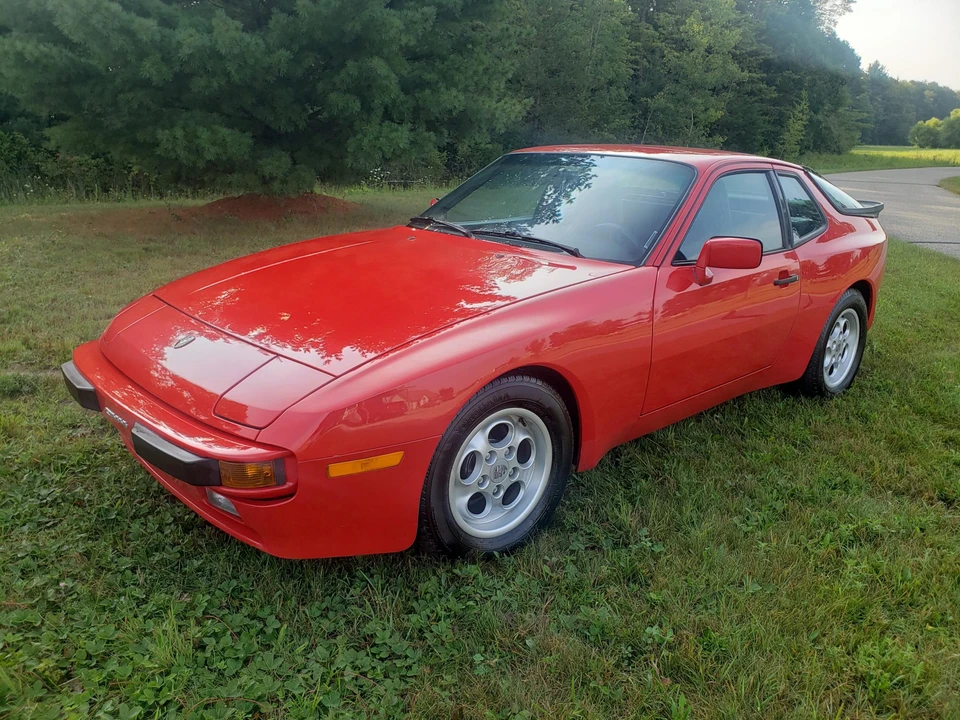 1985 Porsche 944 - Image 4 of 31