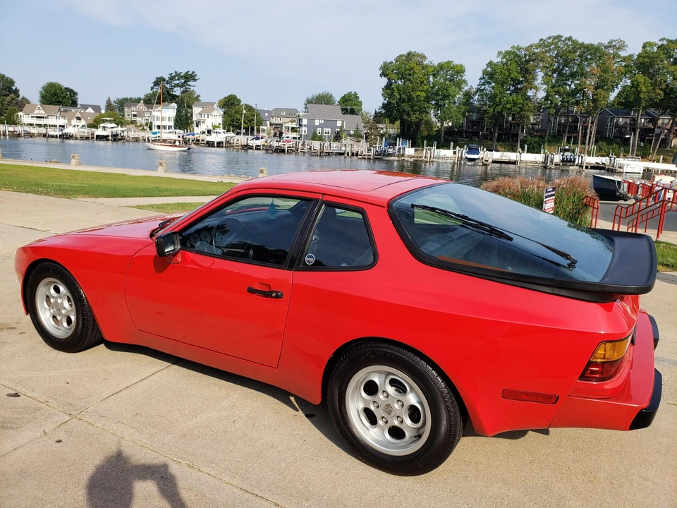 1985 Porsche 944 - Image 8 of 31