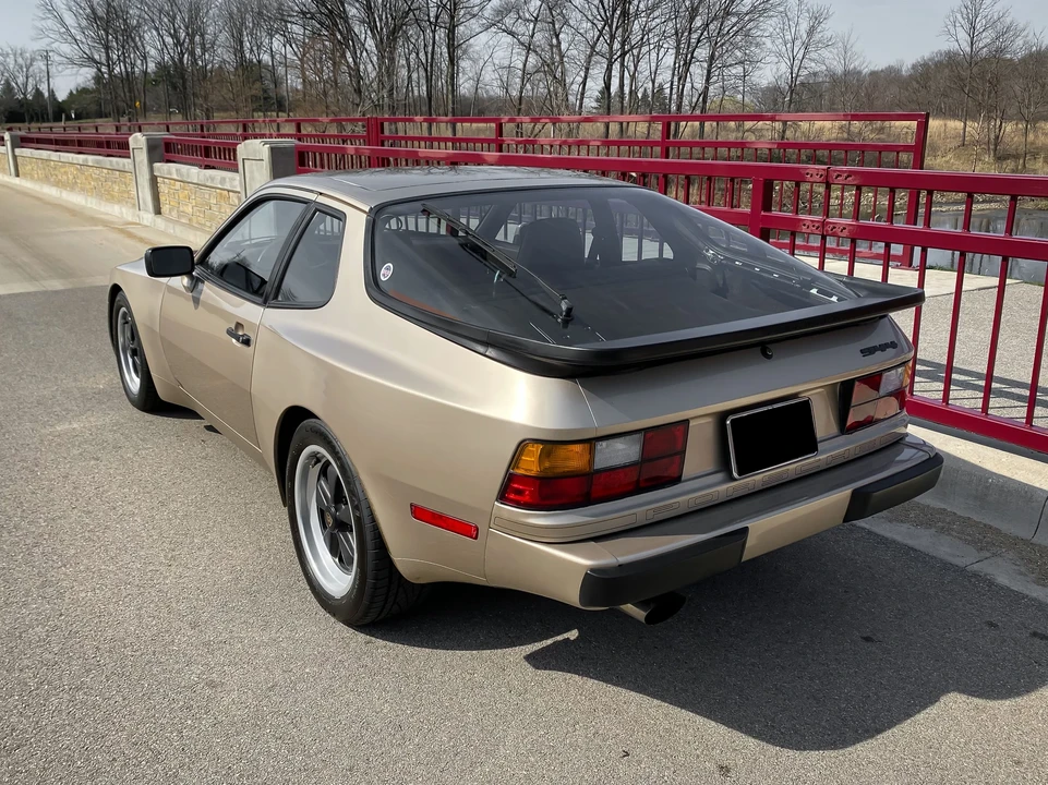 1985 Porsche 944 - Image 5 of 6