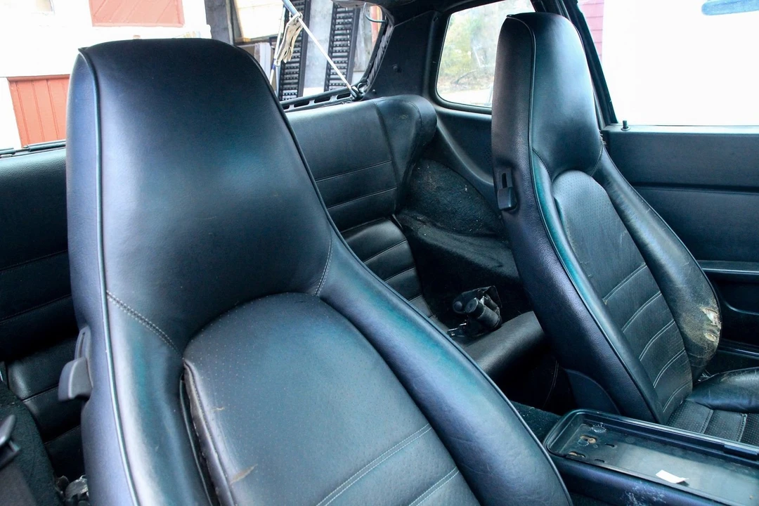 1985 Porsche 944 - Image 5 of 9