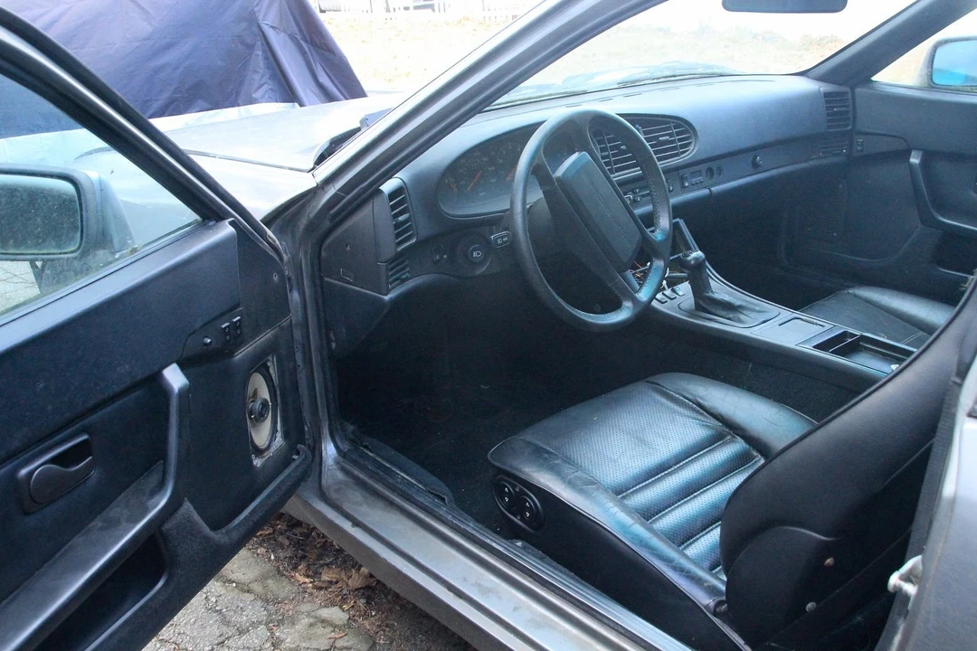 1985 Porsche 944 - Image 7 of 9