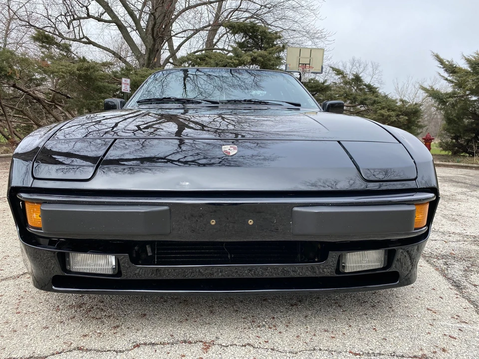 1985 Porsche 944 - Image 13 of 24
