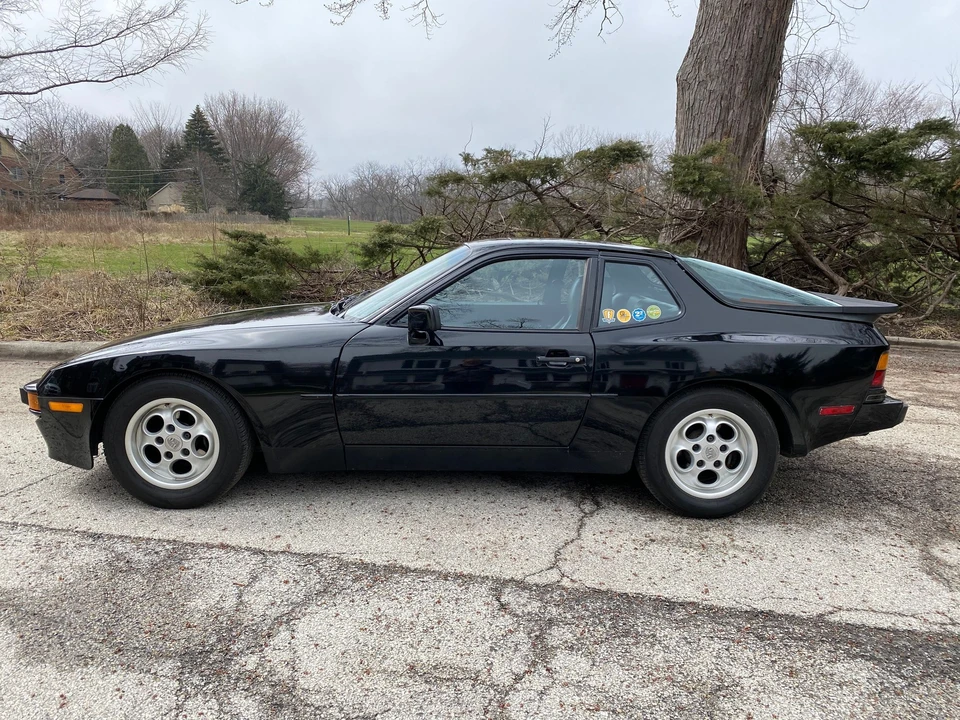 1985 Porsche 944 - Image 4 of 24