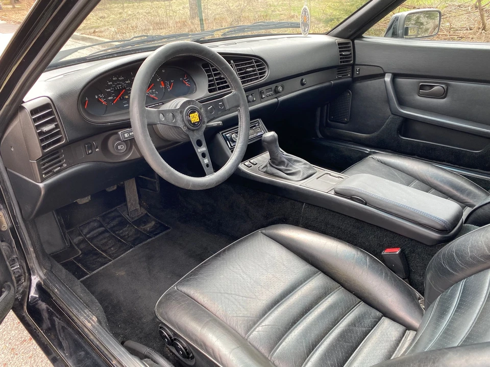 1985 Porsche 944 - Image 21 of 24