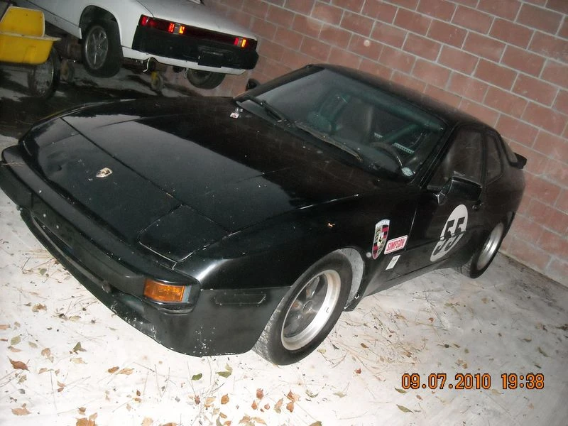 1985 Porsche 944 - Image 2 of 9