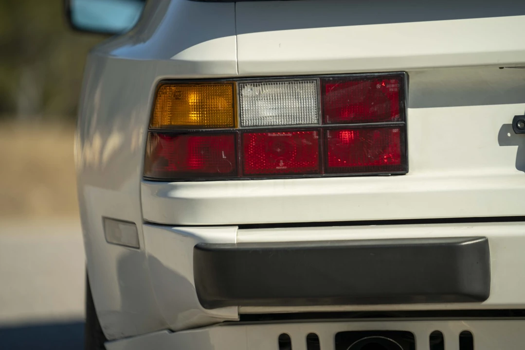 1985 Porsche 944 - Image 29 of 31