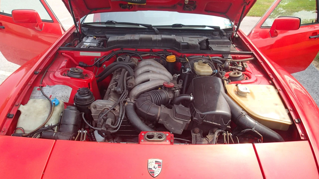 1985 Porsche 944 - Image 17 of 18