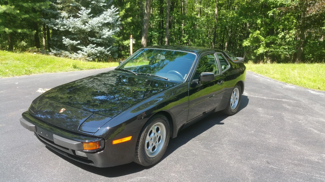 1985 Porsche 944 - Image 5 of 31
