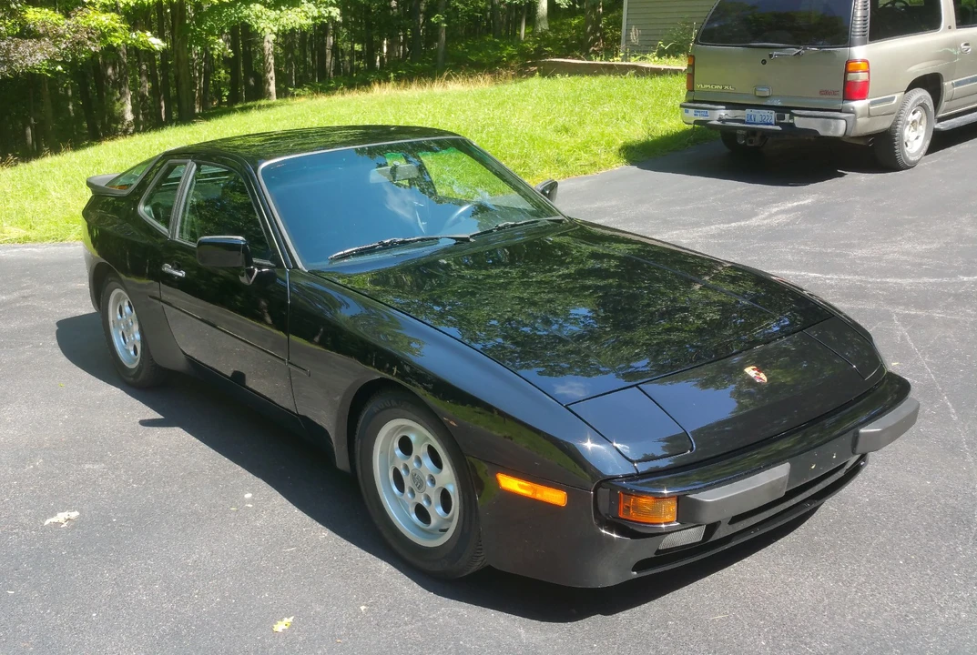 1985 Porsche 944 - Image 4 of 31