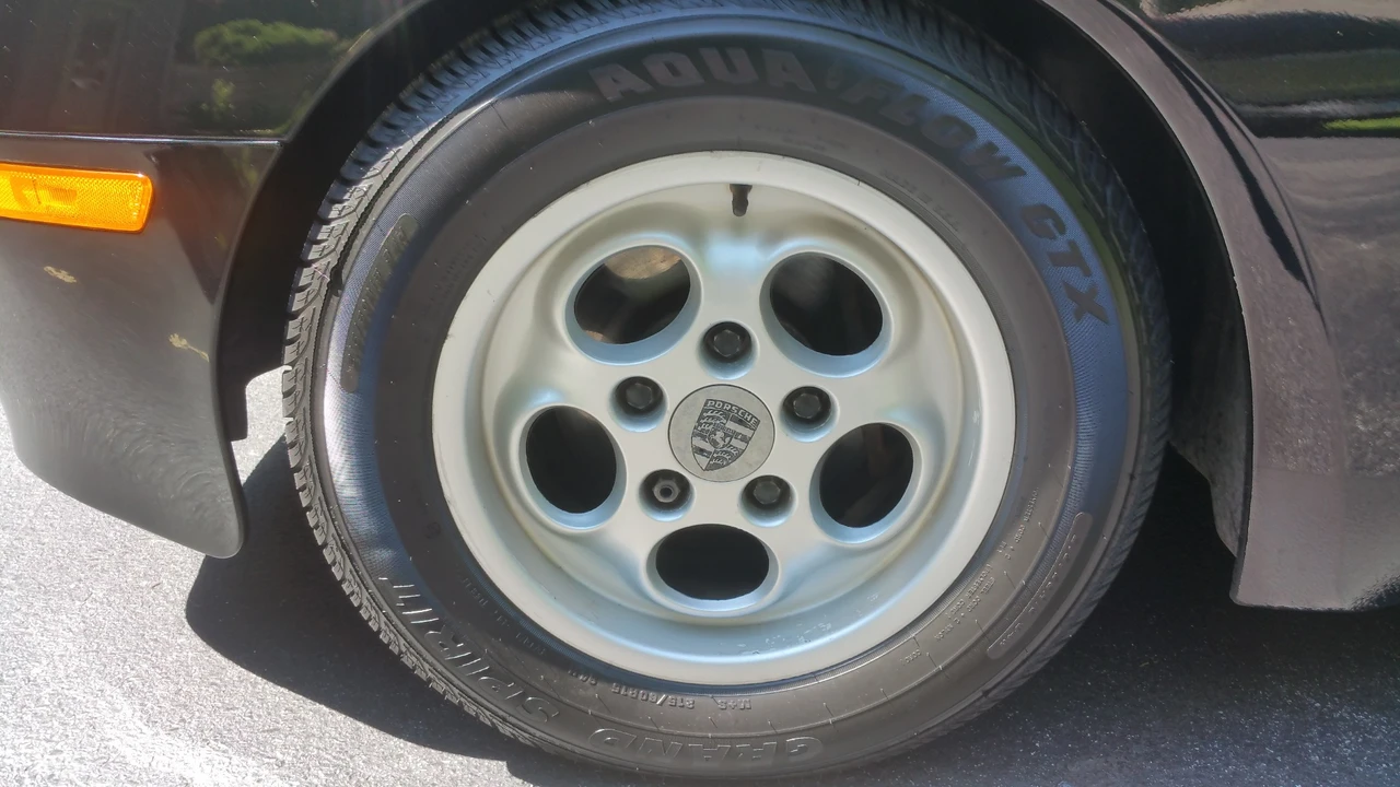 1985 Porsche 944 - Image 12 of 31