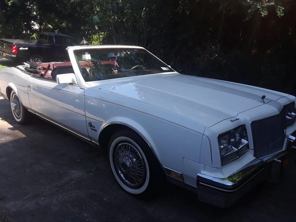 1985 Buick Riviera 4th-7th Gen - Image 4 of 4