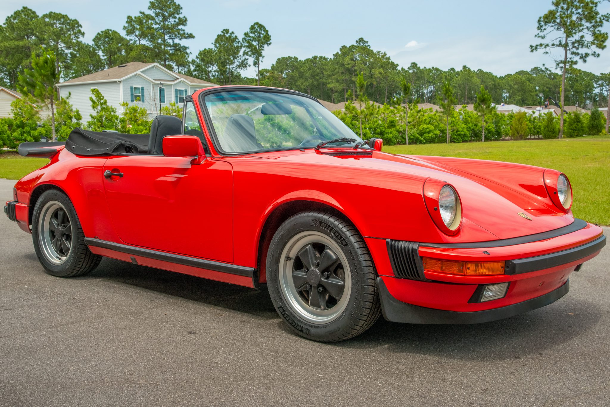 1985 Porsche 911 Carrera Cabriolet