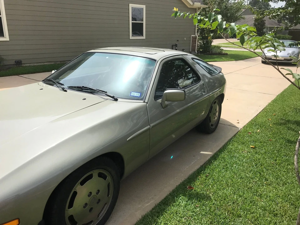 1986 Porsche 928 S - Image 4 of 9