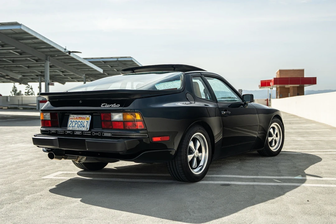 1986 Porsche 944 Turbo - Image 9 of 18