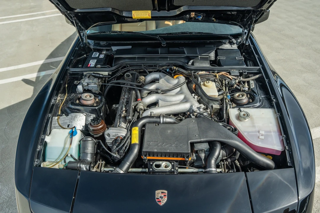1986 Porsche 944 Turbo - Image 13 of 18