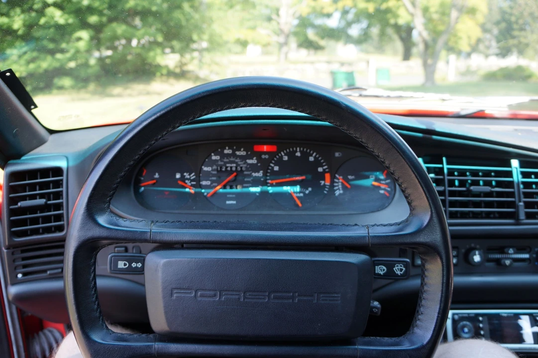 1986 Porsche 944 Turbo - Image 6 of 10