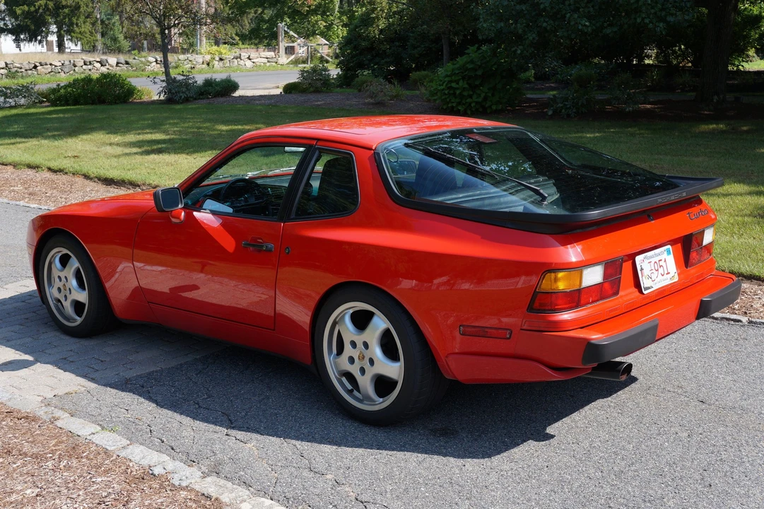 1986 Porsche 944 Turbo - Image 3 of 10