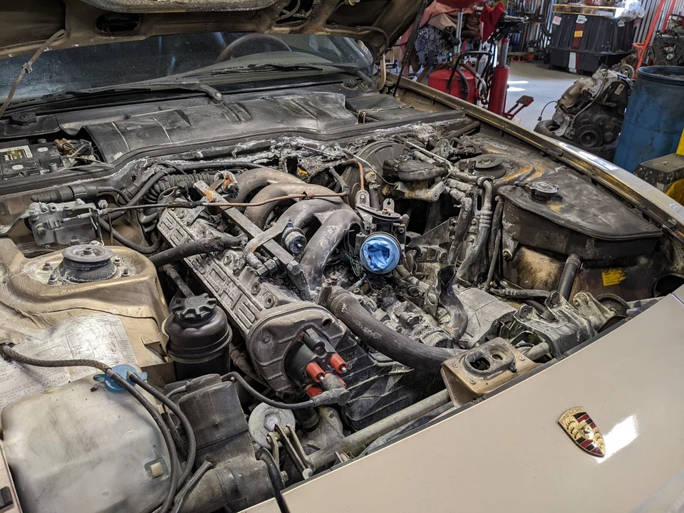 1986 Porsche 944 - Image 2 of 7