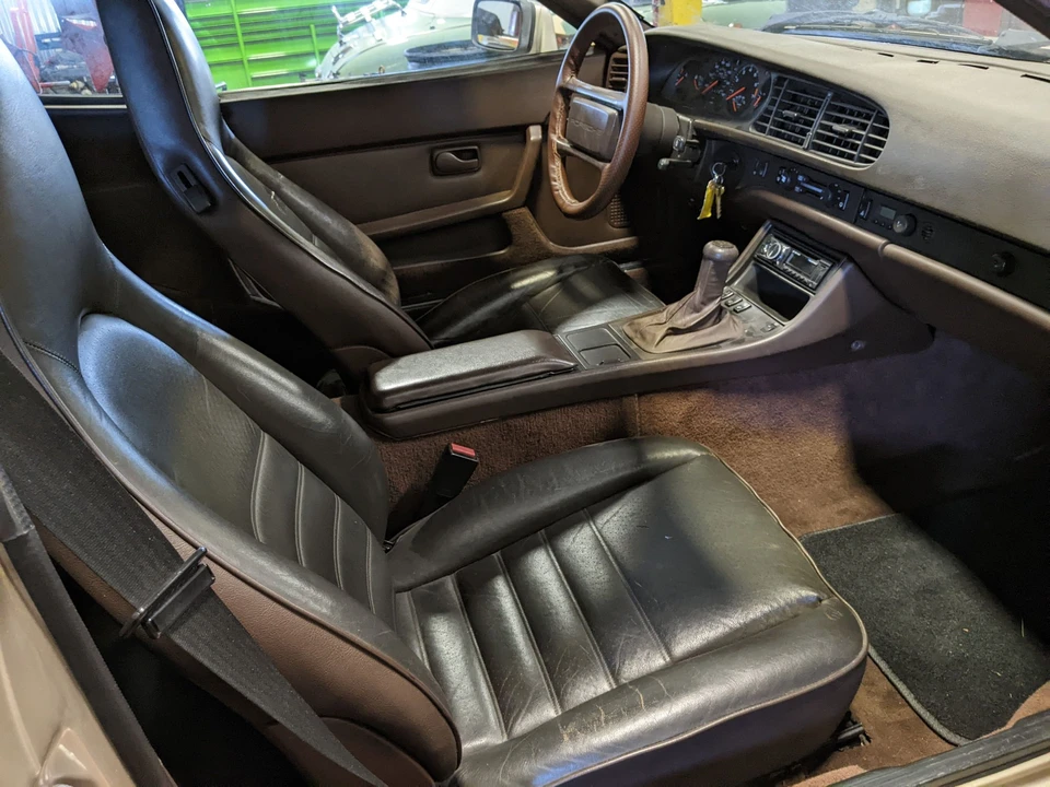 1986 Porsche 944 - Image 5 of 7