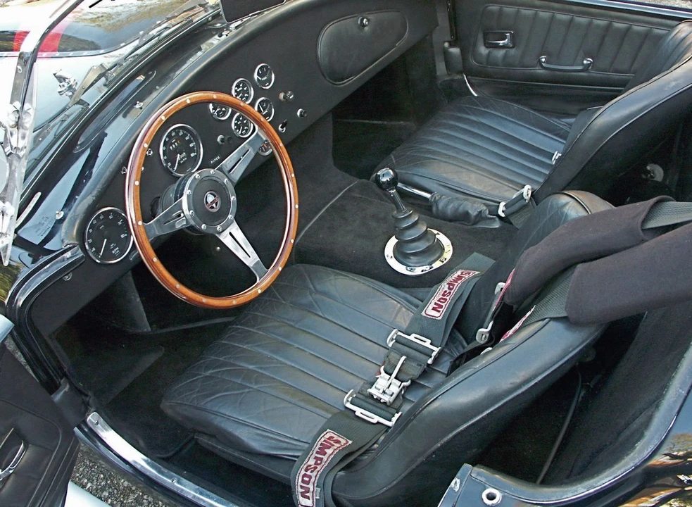 1986 AC - Image 7 of 11