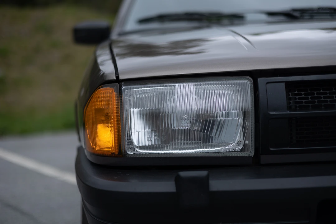 1986 Alfa Romeo - Image 20 of 31
