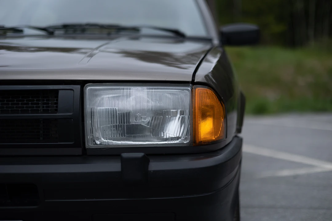 1986 Alfa Romeo - Image 21 of 31