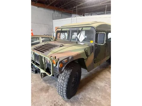 1986 AM General M1114 Humvee