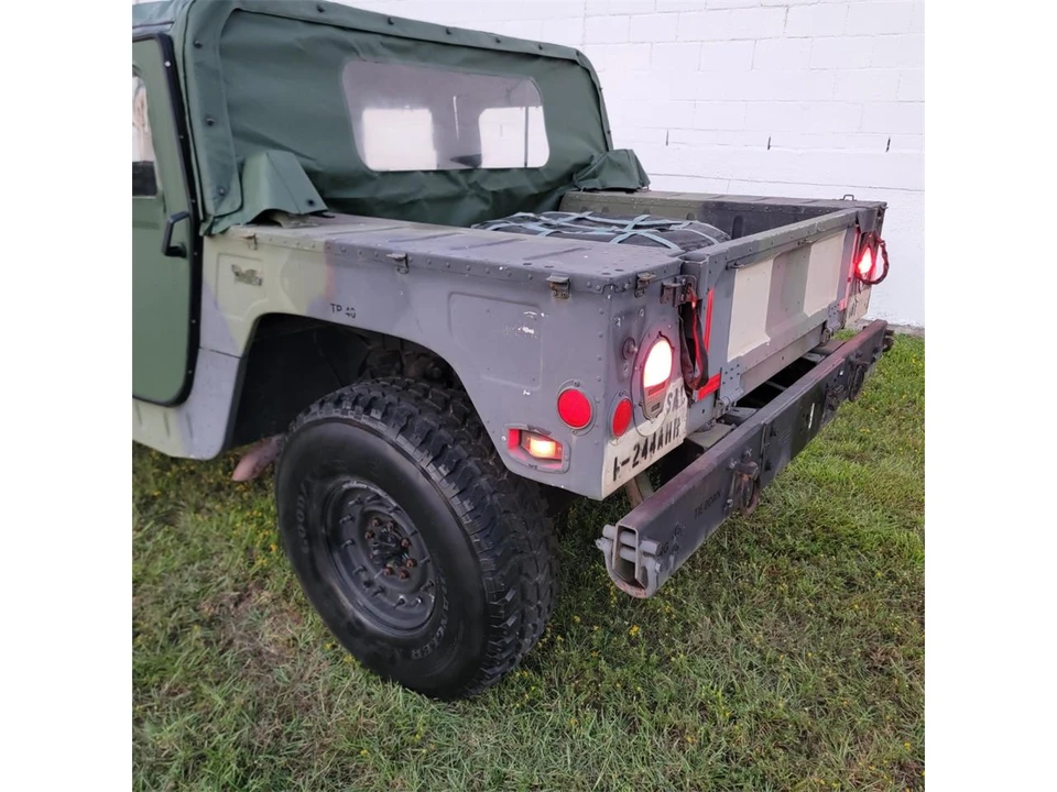 1986 AM General Hummer - Image 16 of 31