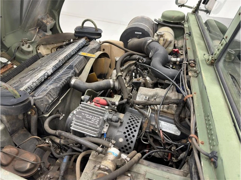 1986 AM General Hummer - Image 27 of 31