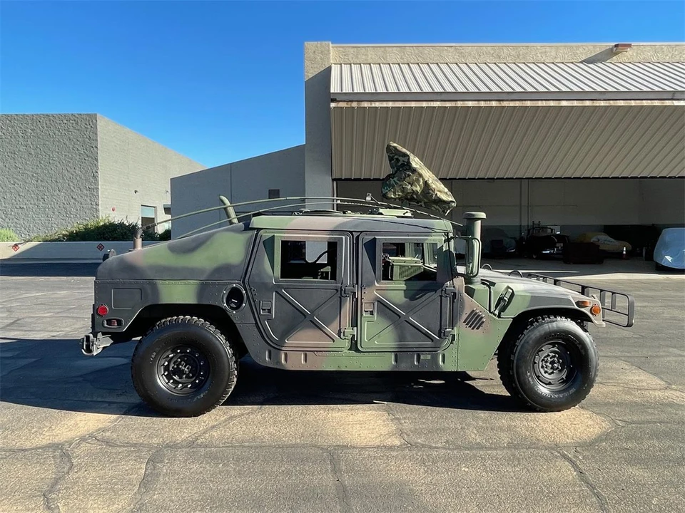 1986 AM General Hummer - Image 11 of 31