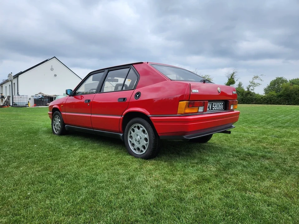1986 Alfa Romeo - Image 17 of 30
