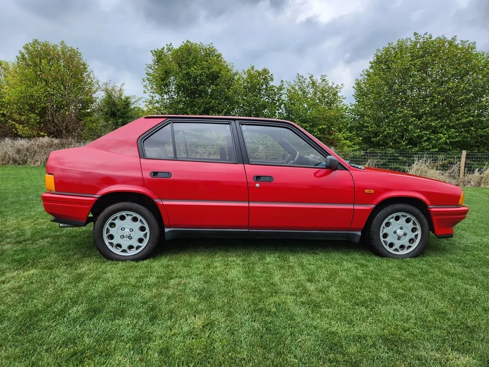 1986 Alfa Romeo - Image 25 of 30