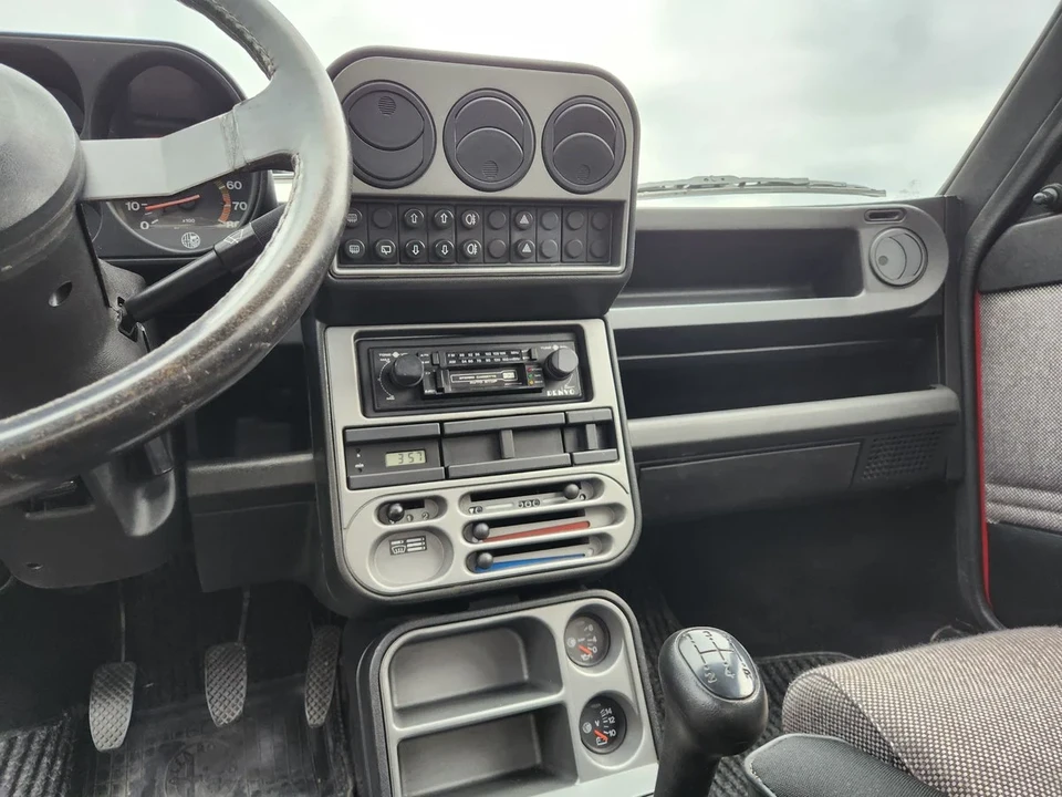 1986 Alfa Romeo - Image 13 of 30