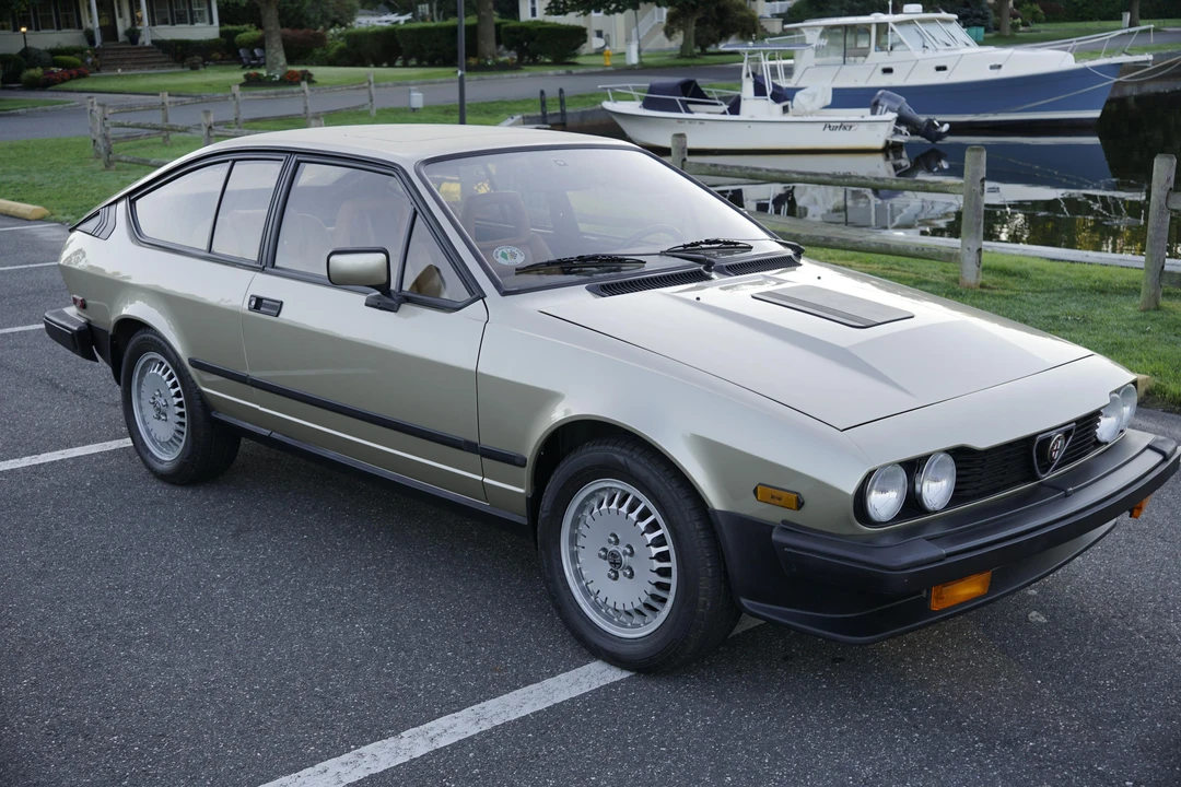 1986 Alfa Romeo Alfetta GT - Image 27 of 31