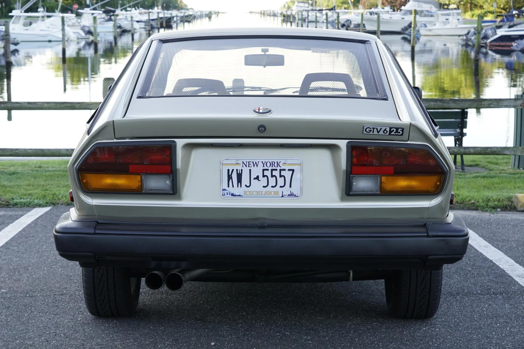 1986 Alfa Romeo Alfetta GT - Image 5 of 31