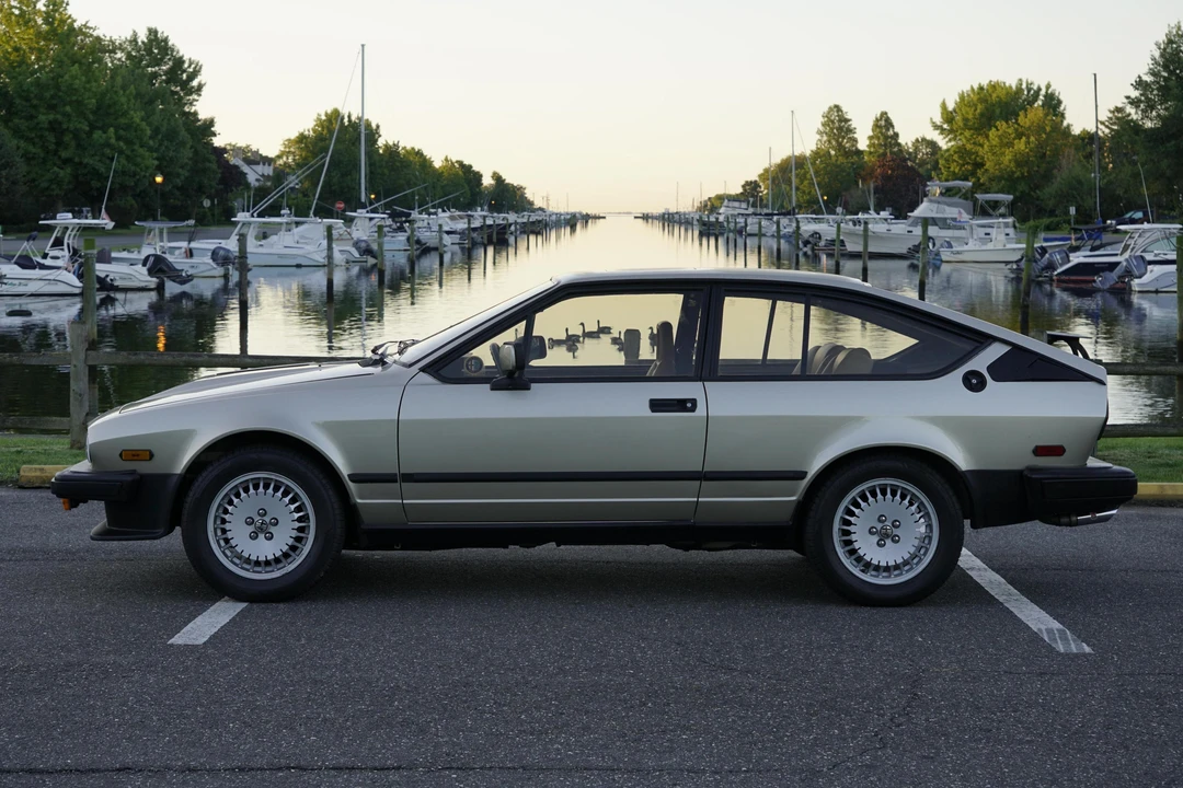 1986 Alfa Romeo Alfetta GT - Image 3 of 31