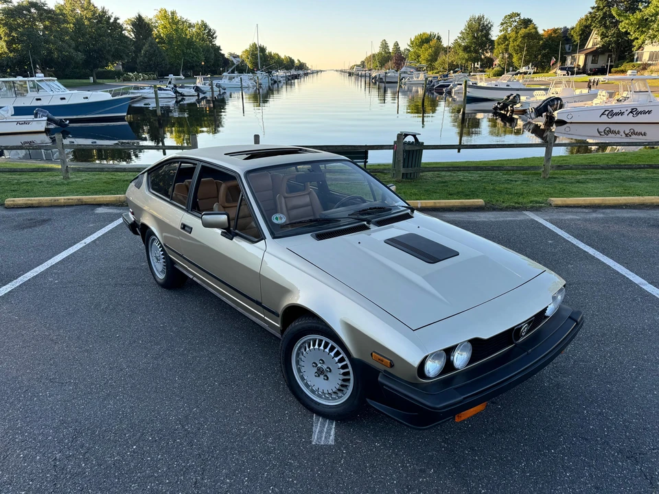 1986 Alfa Romeo Alfetta GT - Image 28 of 31