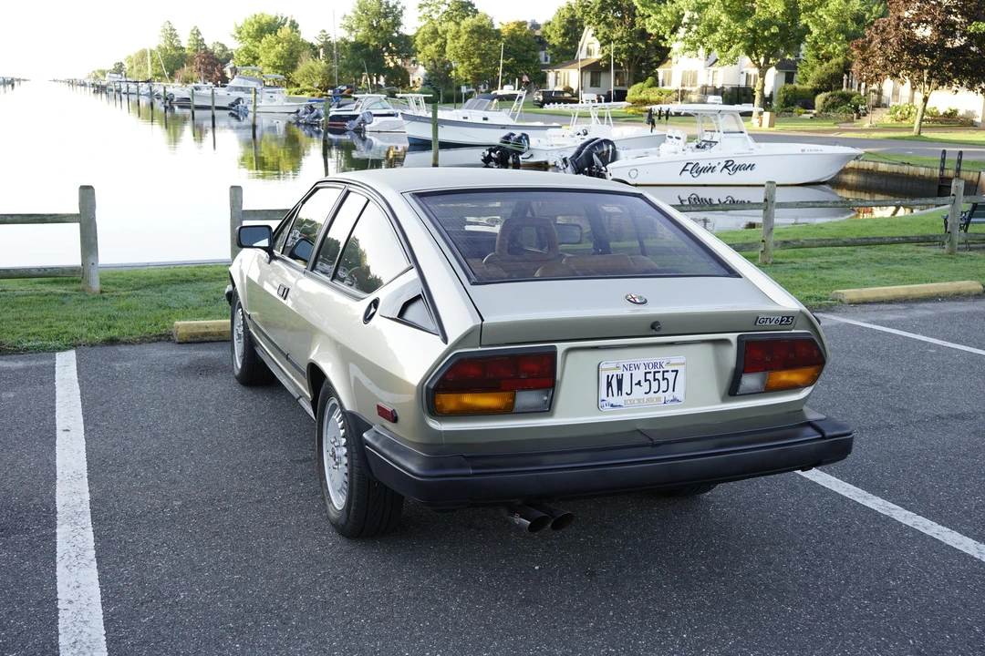 1986 Alfa Romeo Alfetta GT - Image 21 of 31